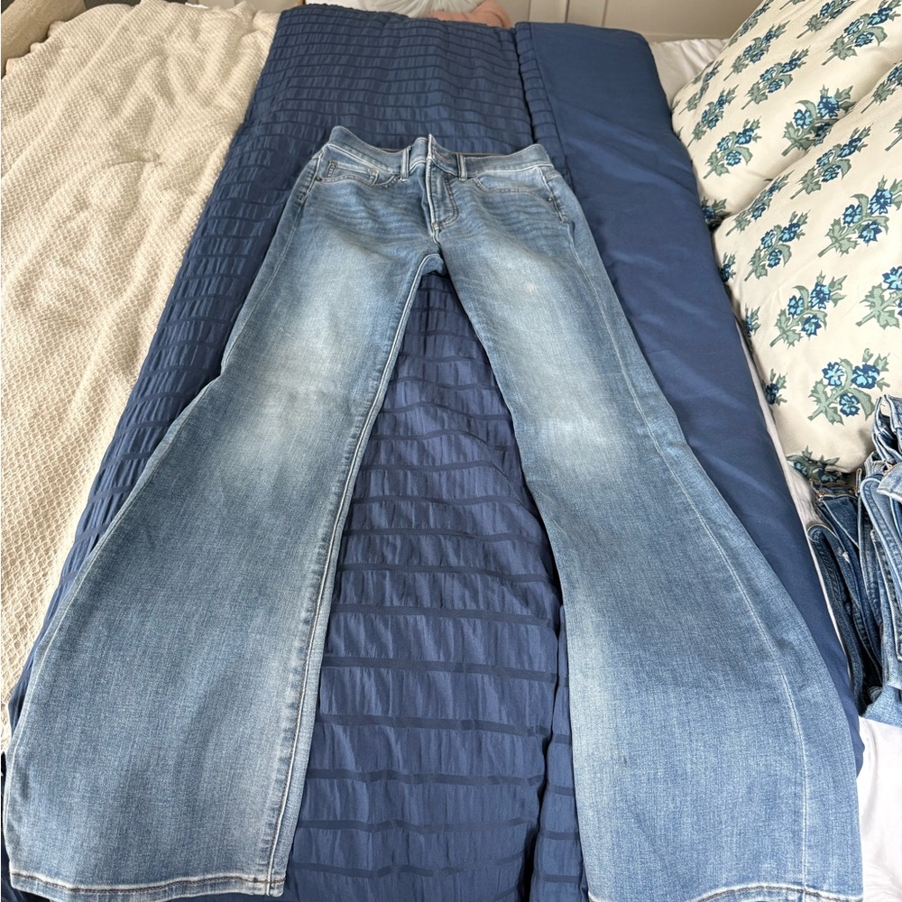 Women's Light Blue Jeans